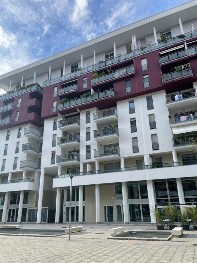 House Promenade Santa Giulia Apartman Milánó Kültér fotó