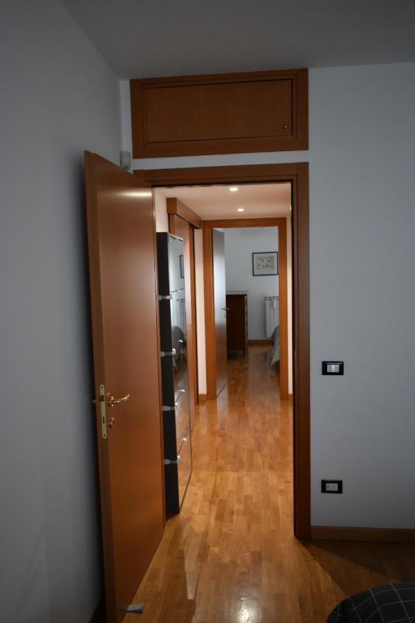 House Promenade Santa Giulia Apartman Milánó Kültér fotó